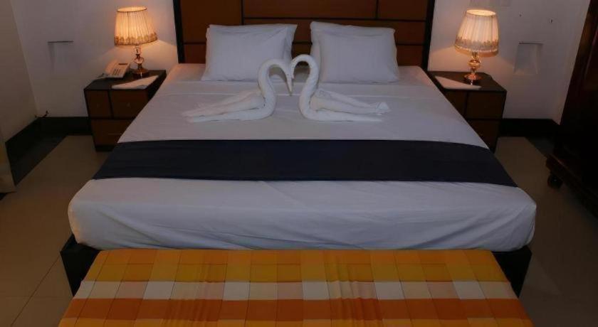 Nelinsa 3* Kandy