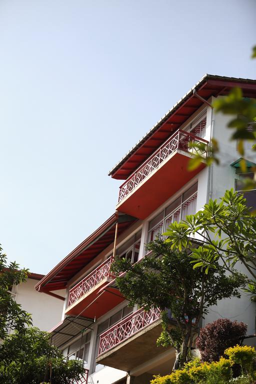 Redhill Kandy *