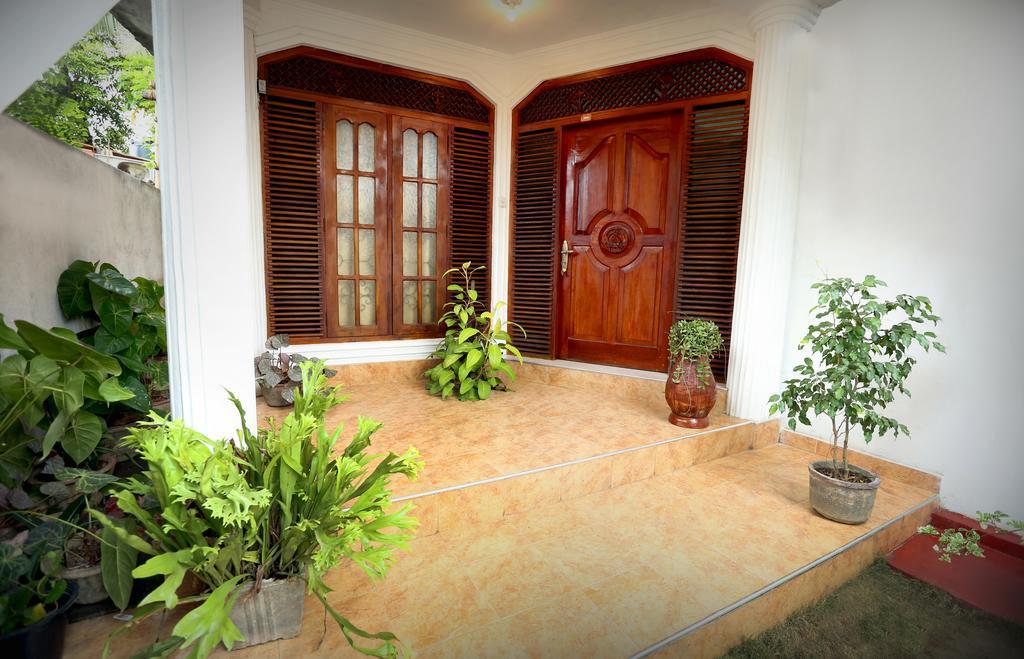 Homestay Travellers *