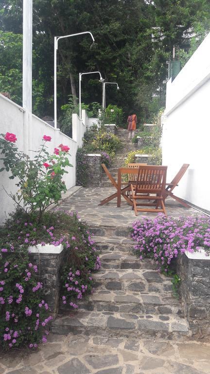 Kandy Holiday Residence Guest house