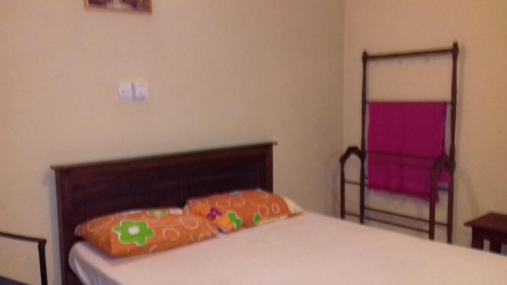 Leaf Holiday Resort Guest house *