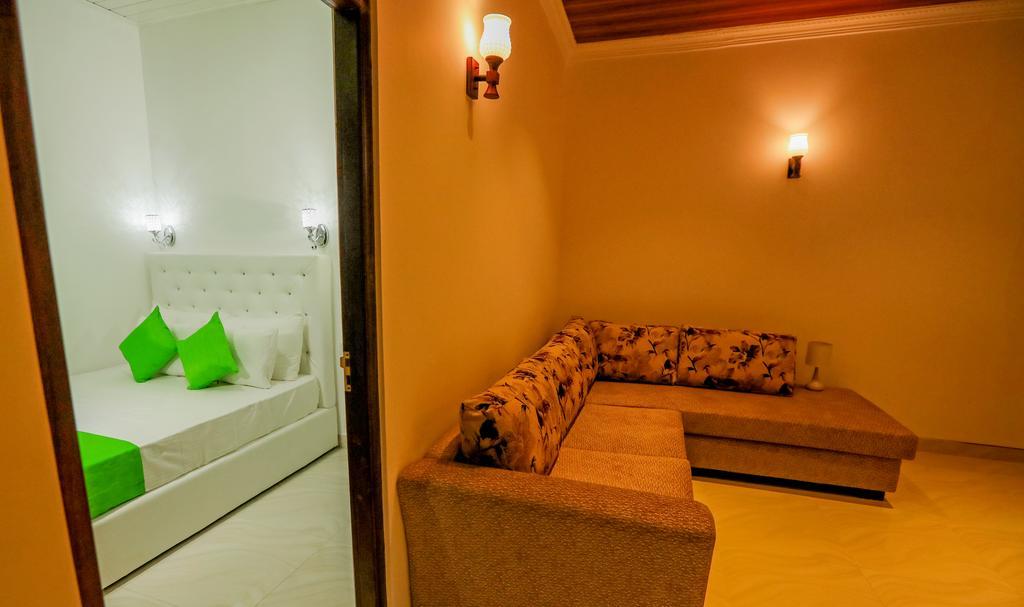 Homestay Travellers *