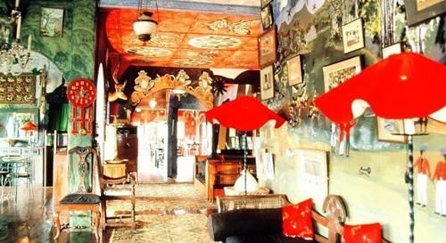 Helgasfolly Anti Hotel Kandy