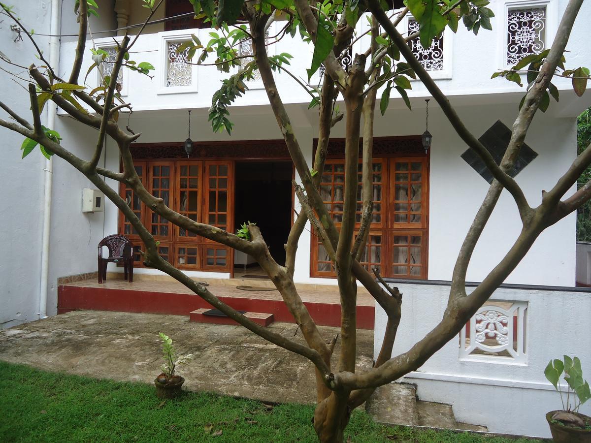 Guest house Shenaya Kandy