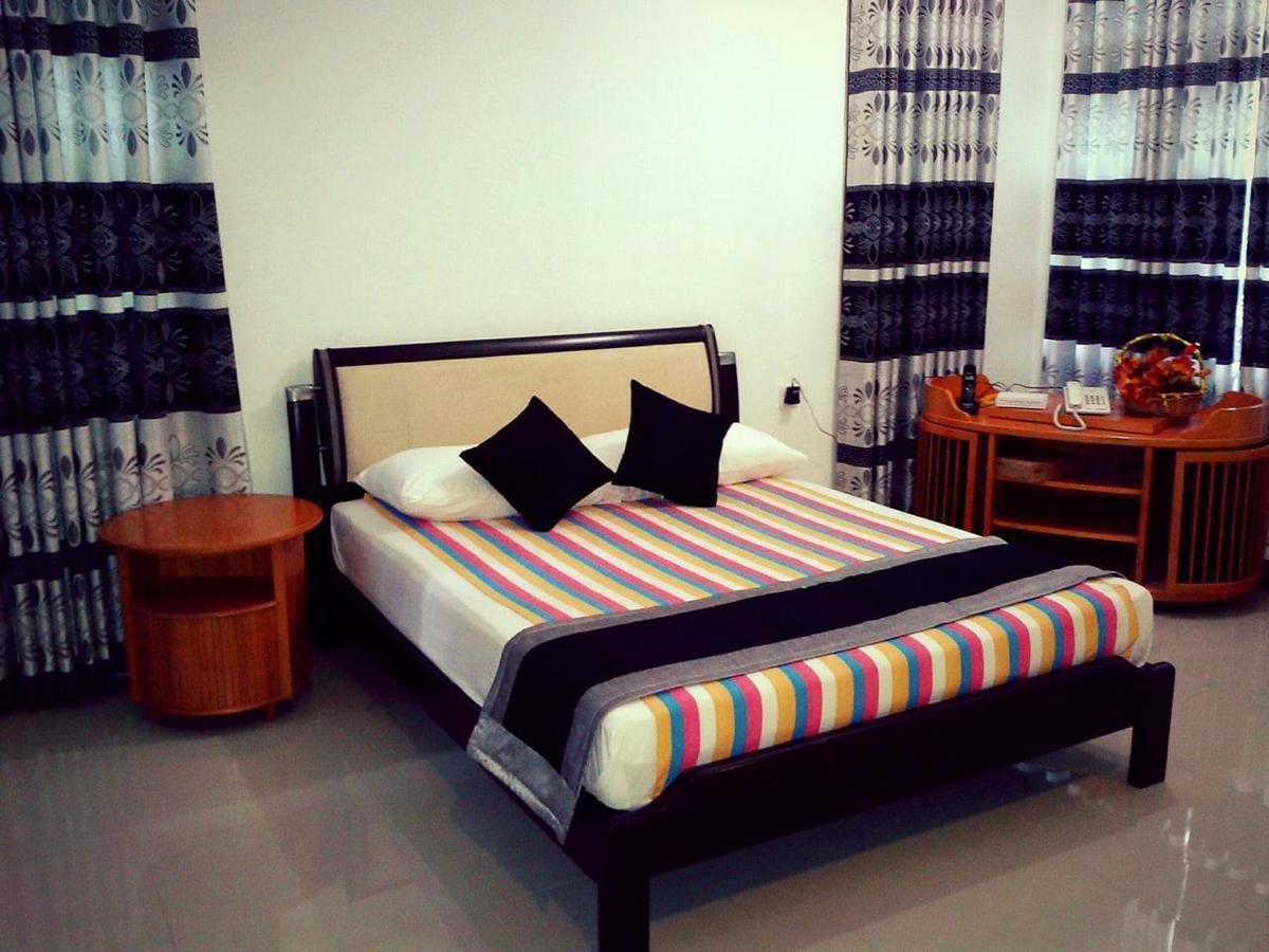 Hotel Nice Place Kandy