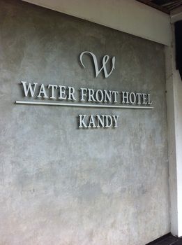 Oyo 479 Water Front Hotel