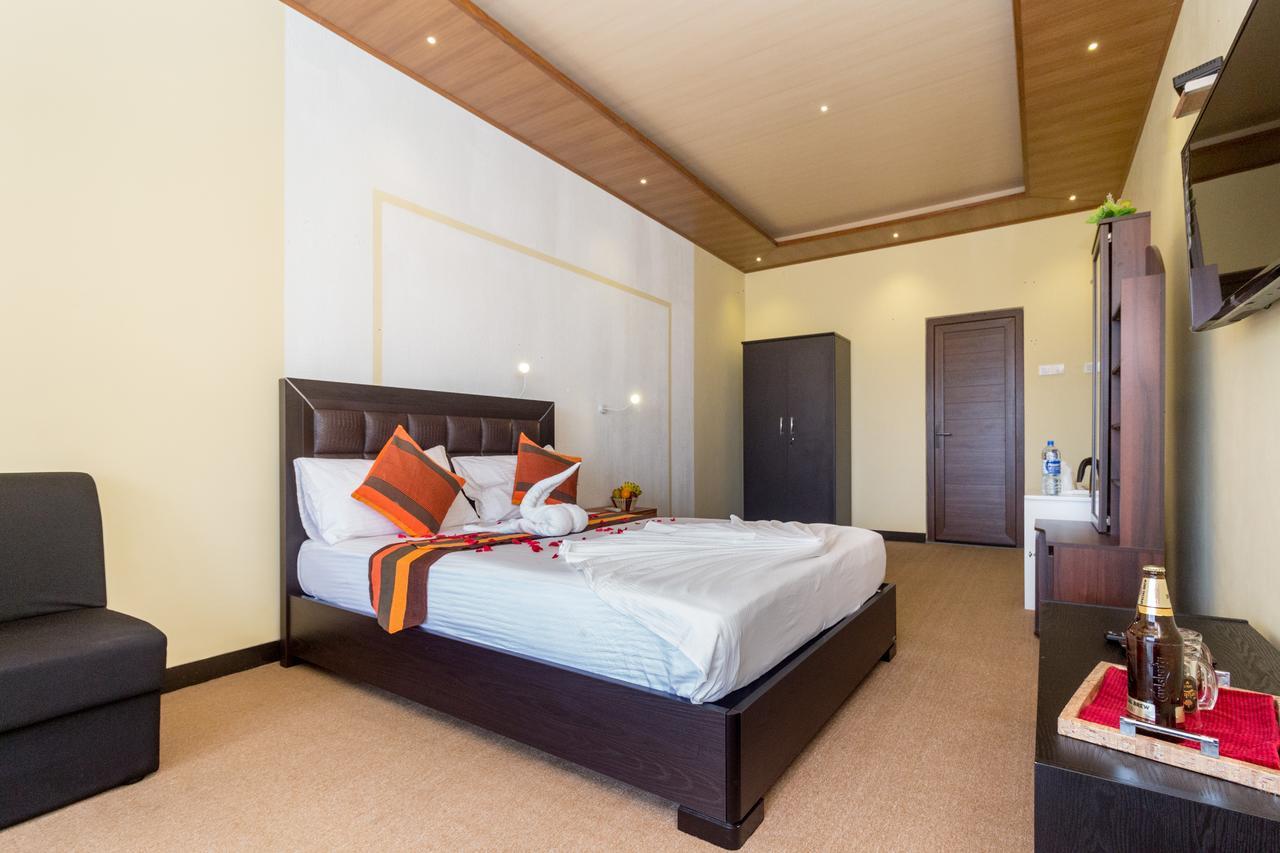 Hotel Neits 3*