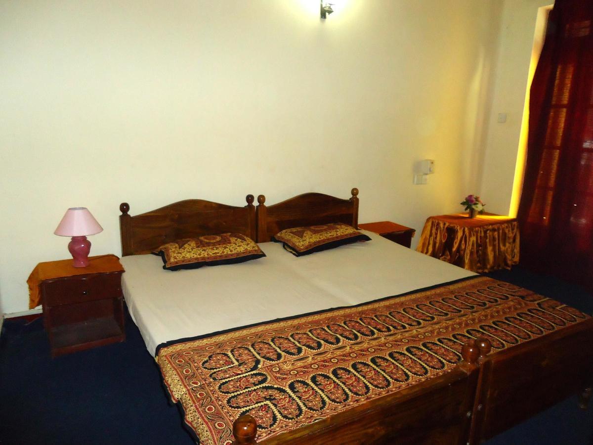 Hotel Mahagedara Holiday Kandy