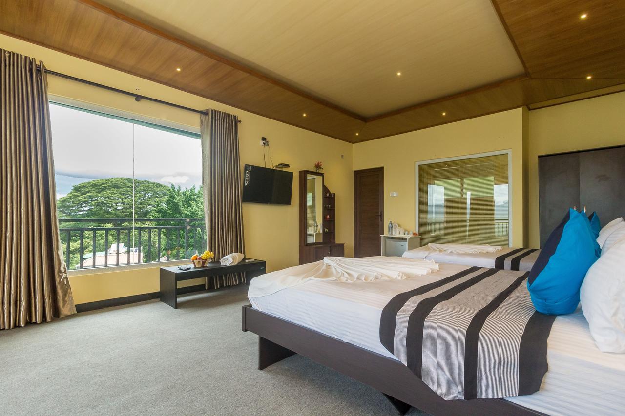 Hotel Neits 3*