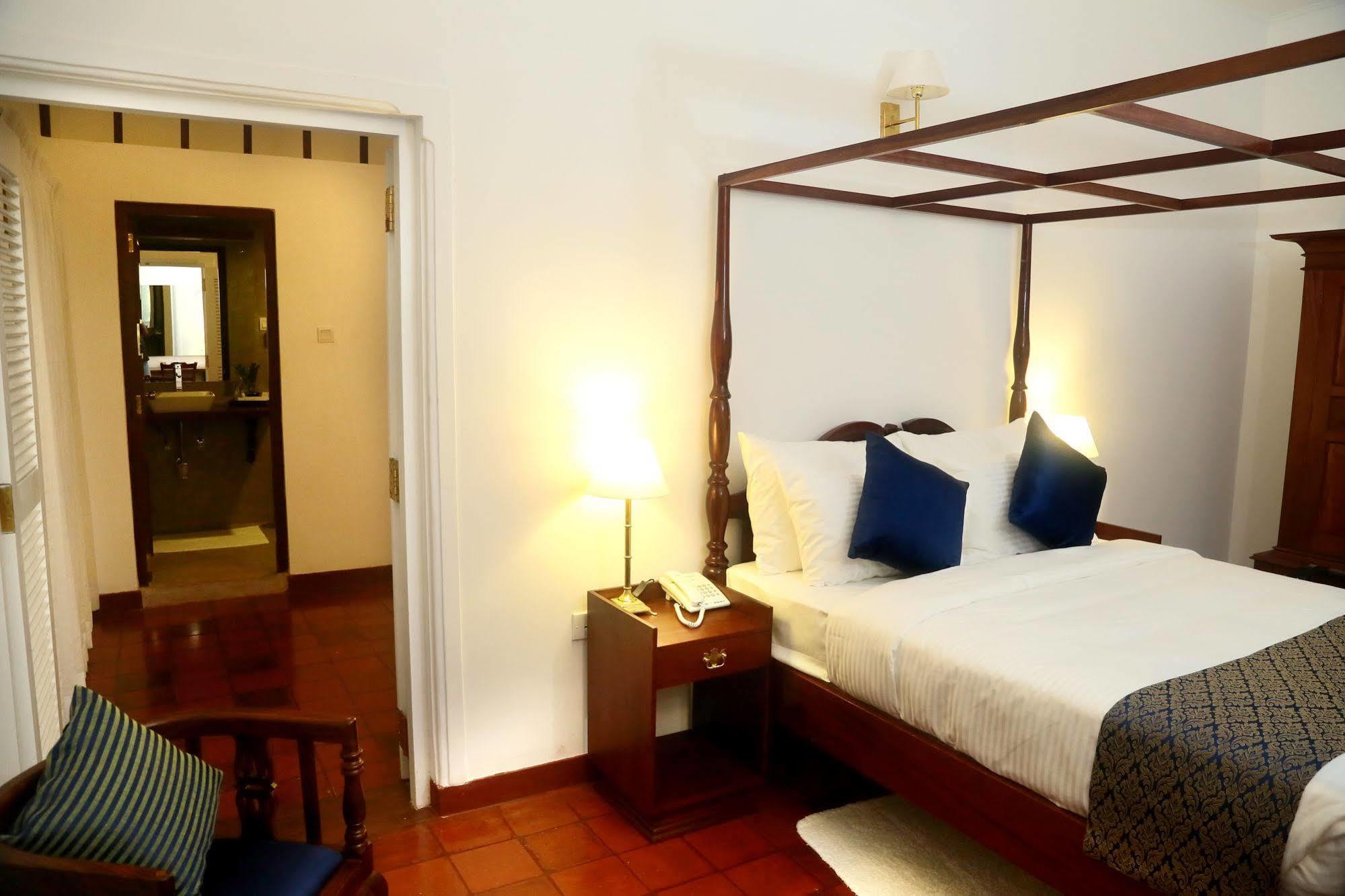 Mahakanda Hotel