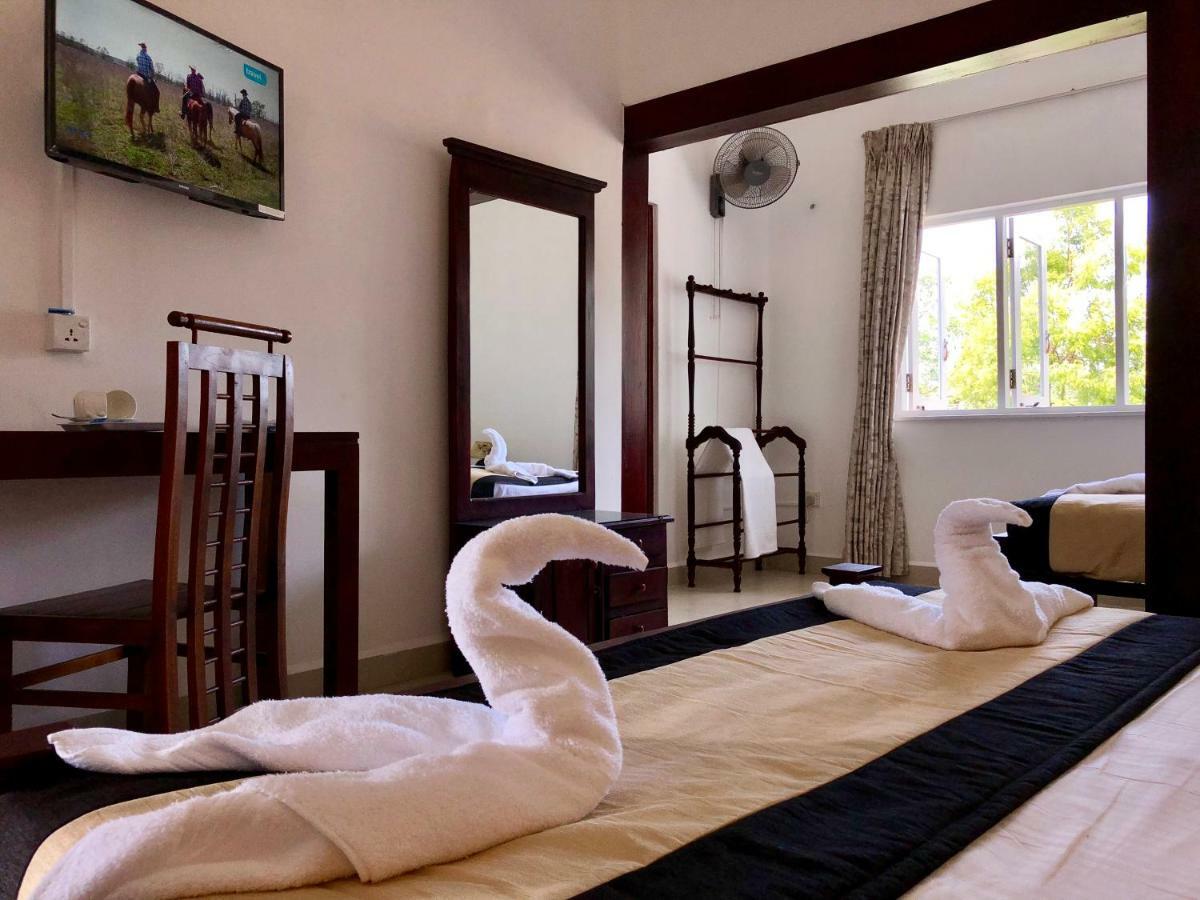 Hotel Lake Kandyan Kandy