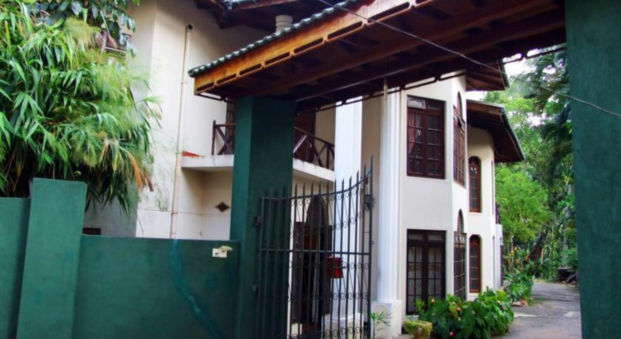 Tree Breeze Guest house 3*