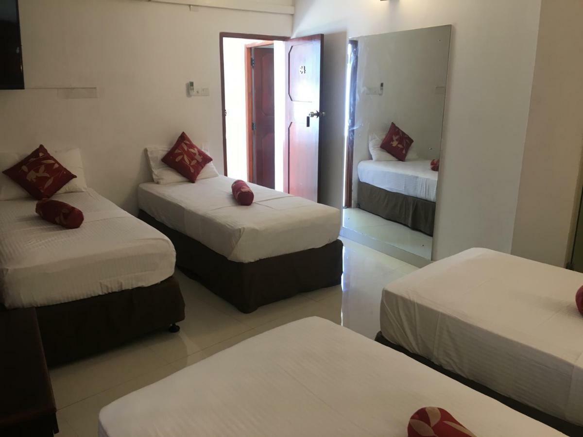 Hostel Sizzlers Hub Kandy