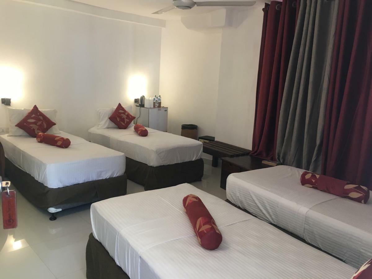 Hostel Sizzlers Hub Kandy