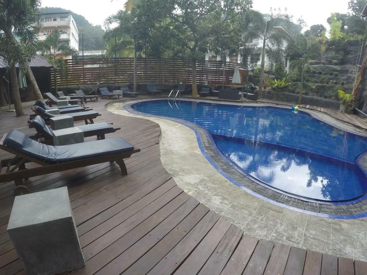 Hostel Sizzlers Hub Kandy