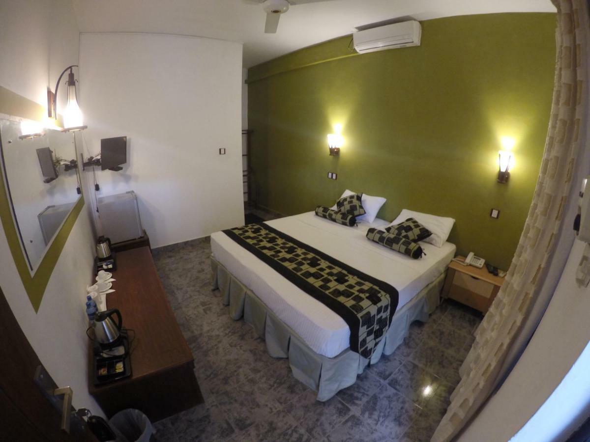 Hostel Sizzlers Hub Kandy