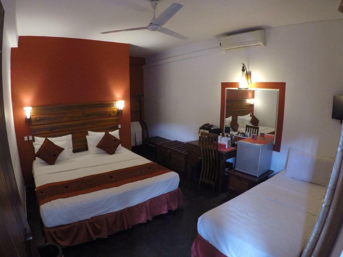 Sizzlers Hub Hostel *