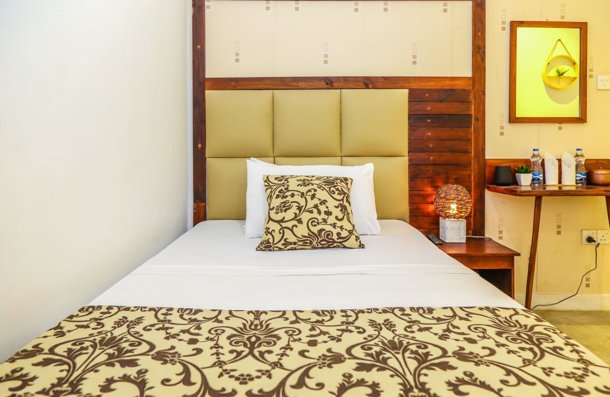 Mintaas Hotel