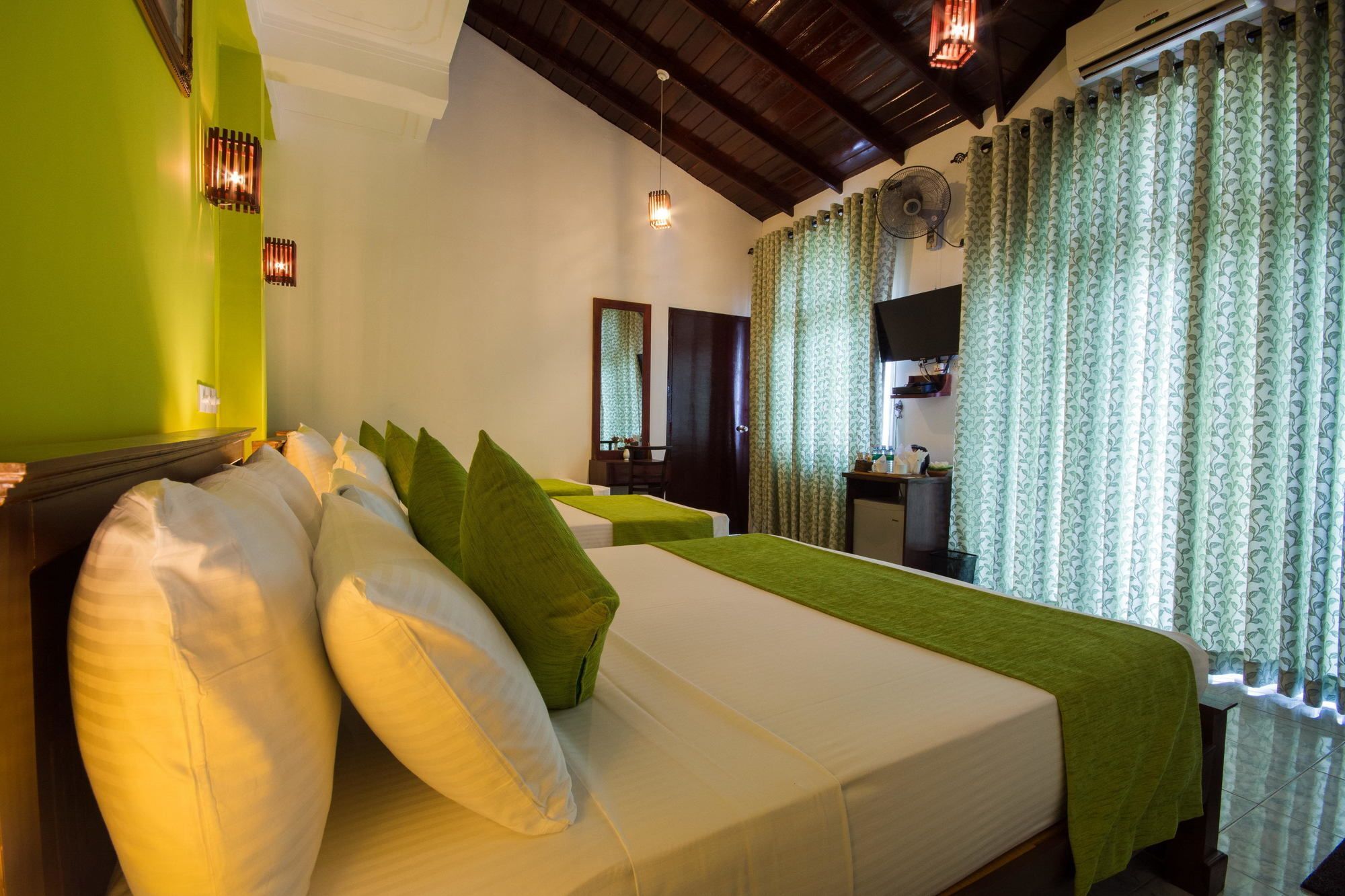 Ceyloni View Hotel