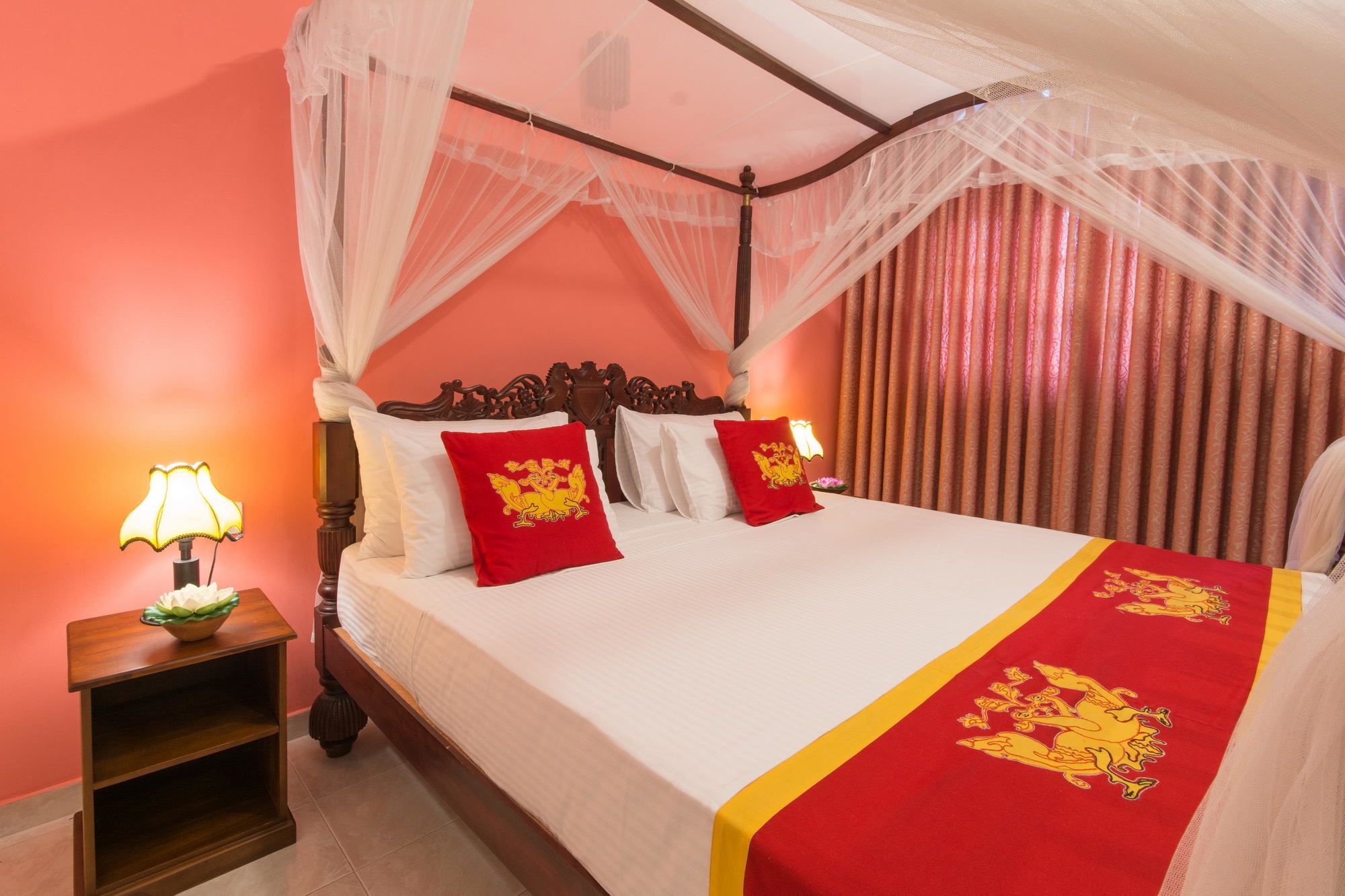 Ceyloni View Hotel 3*