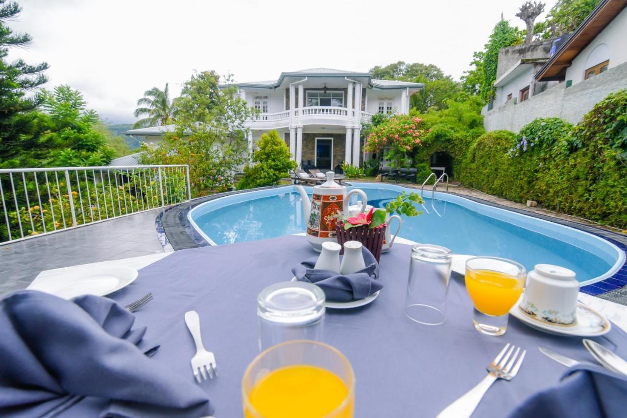 Oyo 386 White Tourist Guest Hotel 3*