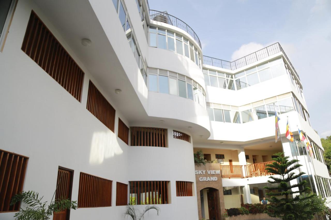 Sky View Grand 3* Kandy