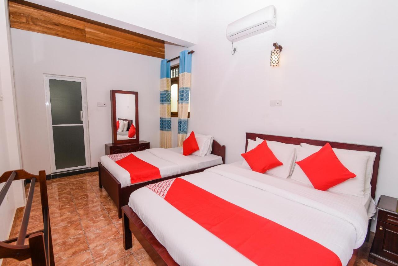 Red Star Kandyan 3* Kandy