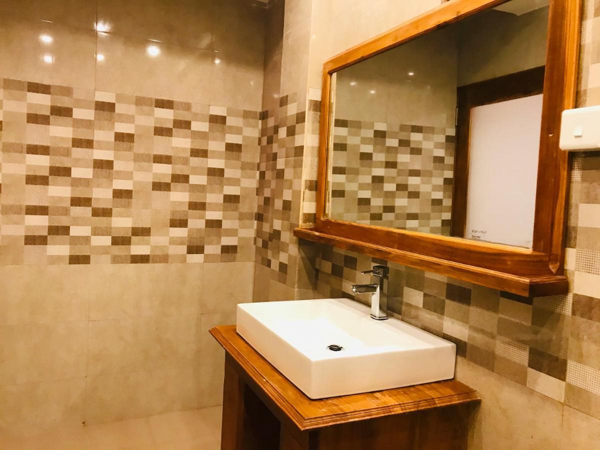 Hotel Deyon's Nature Castle Kandy