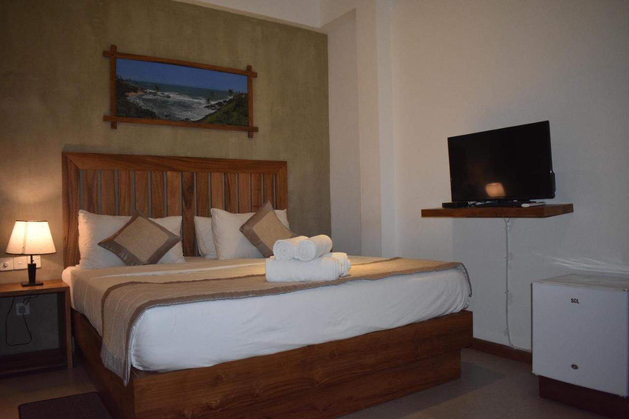 Hotel Lotus *