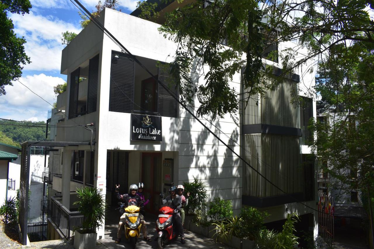 Lotus Hotel *