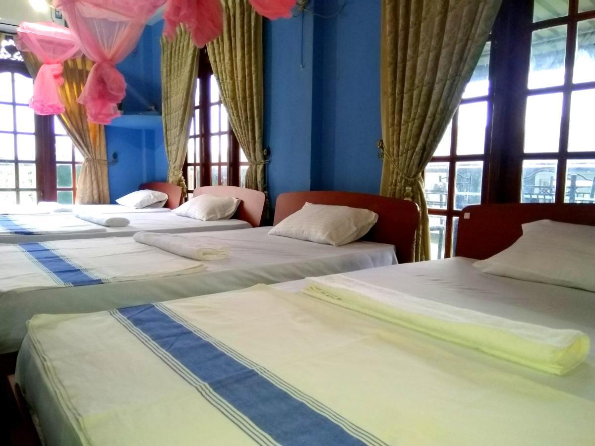 Hostel Railway & Kandy